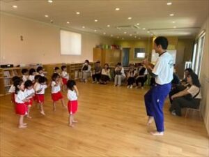 正課授業参観日(体育🏊‍♂️)(虹・星・月・宙組)と５歳児保護者様向け親育ち支援講話がありました🎵